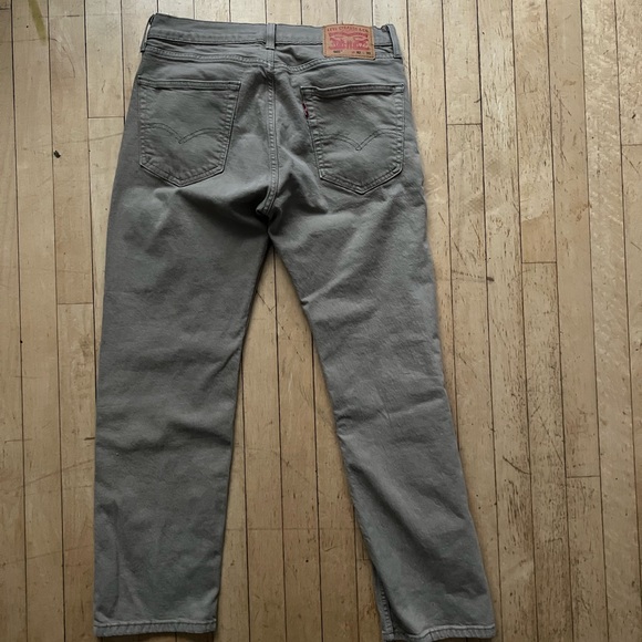 Straight Leg Levi’s - Picture 2 of 5